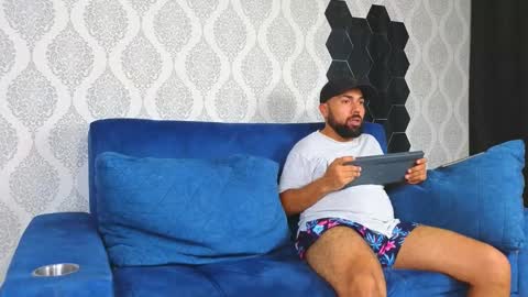 Michaell online show from 02-25-25, 01:20