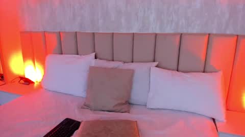 Michael Walkerr online show from 12-31-24, 07:29