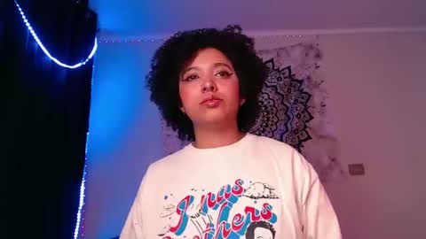 Snapshot of michell_bling chatting on 12-16-24, 07:15 Michi online show from 12-16-24, 07:15