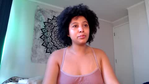 Snapshot of michell_bling chatting on 02-17-25, 10:25 Michi online show from 02-17-25, 10:25