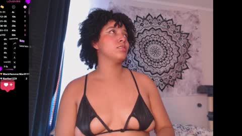 Snapshot of michell_bling chatting on 03-04-25, 11:51 Michi online show from 03-04-25, 11:51