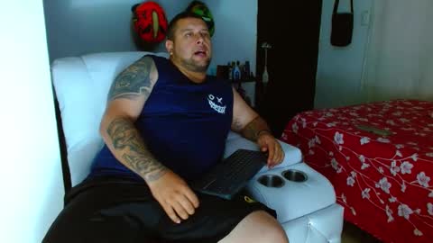 Snapshot of michell_myers chatting on 02-12-25, 03:27 michell_myers online show from 02-12-25, 03:27