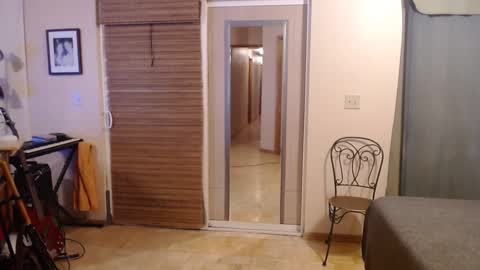 Snapshot of michelle209 chatting on 01-13-25, 11:08 Michelle online show from 01-13-25, 11:08