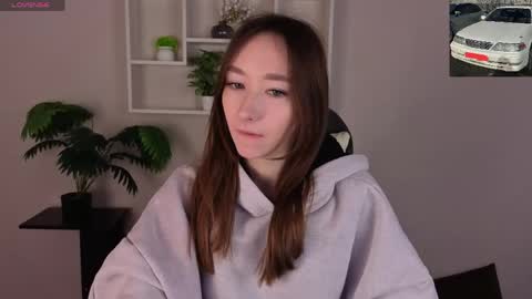 Michelle online show from 04-06-26, 01:03