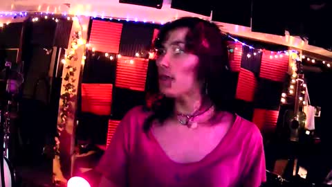 Snapshot of michelle_flowers chatting on 03-05-25, 03:40 michelle_flowers online show from 03-05-25, 03:40