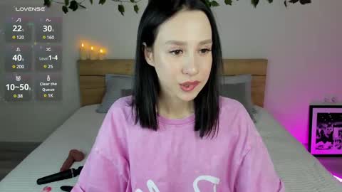 Michelle Martinez online show from 12-21-24, 03:31