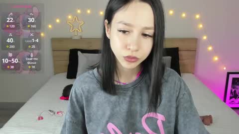 Michelle Martinez online show from 02-25-25, 03:05