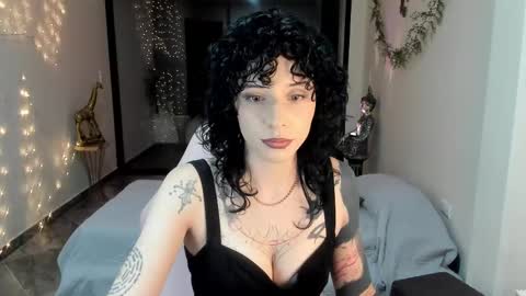 Snapshot of michelleastro chatting on 11-20-25, 07:19 Michelle Ramirez online show from 11-20-25, 07:19