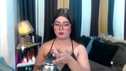 Snapshot of michellechannelxxx chatting on 06-07-26, 11:25 Michelle online show from 06-07-26, 11:25