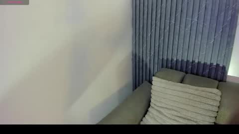 Michelle Foxx online show from 05-01-26, 03:16