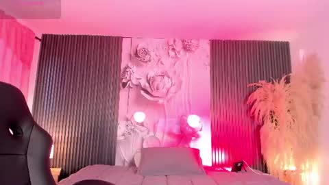 michellepreston_ online show from 07-04-26, 11:49
