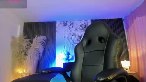 michellepreston_ online show from 07-25-26, 12:03