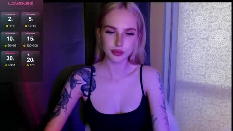 Snapshot of michellevelour chatting on 06-07-26, 04:11 Michelle online show from 06-07-26, 04:11
