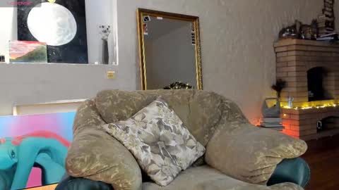Snapshot of michi_souffl chatting on 02-28-25, 07:58 Michi online show from 02-28-25, 07:58