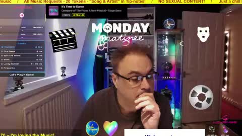 Professional Moderator  Mick Mickey online show from 05-11-26, 03:29