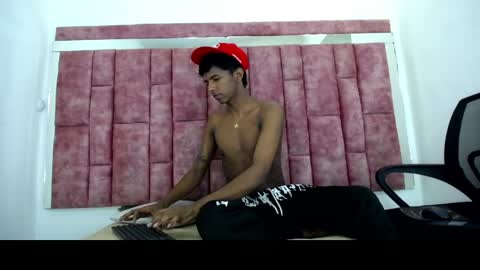 Mick storm online show from 04-22-26, 07:26