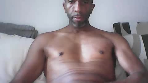 Snapshot of mickdu971 chatting on 06-17-26, 04:59 mickdu971 online show from 06-17-26, 04:59