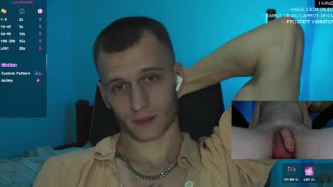 Snapshot of mickey_pict chatting on 02-24-25, 01:21 Mickey online show from 02-24-25, 01:21