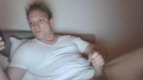 mickkxl online show from 12-30-24, 09:48