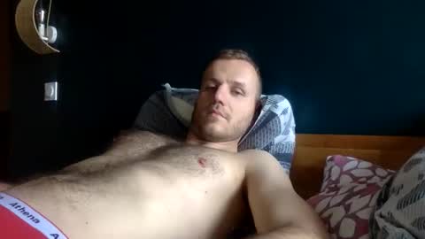 Snapshot of mickylove67 chatting on 04-16-26, 12:28 mickylove67 online show from 04-16-26, 12:28