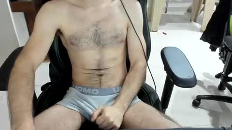 microfama00 online show from 07-21-26, 04:59