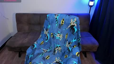 Snapshot of midnight07_ chatting on 02-13-25, 04:11 Blue online show from 02-13-25, 04:11