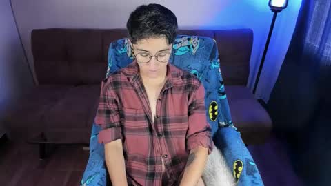 Snapshot of midnight07_ chatting on 03-18-26, 03:37 Blue online show from 03-18-26, 03:37