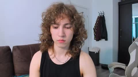 Snapshot of midnight_answer chatting on 05-16-26, 02:16 Max online show from 05-16-26, 02:16