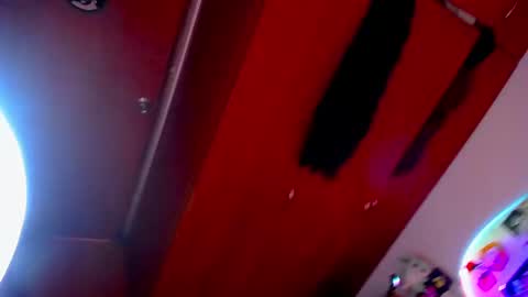 Pola  INDEPENDENT MODEL online show from 01-07-25, 02:19