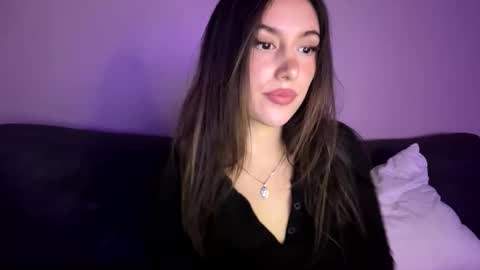 SexyLatinaCouple online show from 01-08-26, 02:58