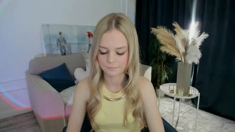 Snapshot of midnighteaura chatting on 06-01-26, 07:26 midnighteaura online show from 06-01-26, 07:26