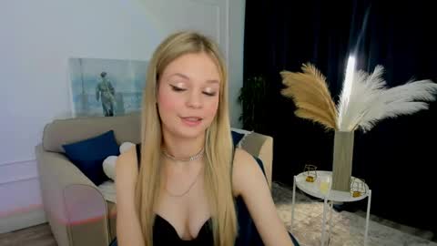 Snapshot of midnighteaura chatting on 06-04-26, 11:27 midnighteaura online show from 06-04-26, 11:27