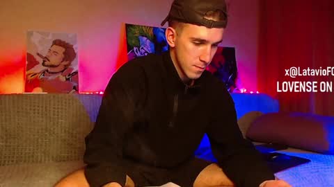 Snapshot of midnighter__ chatting on 02-08-25, 04:03 Alexey or just Alex online show from 02-08-25, 04:03