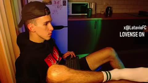 Snapshot of midnighter__ chatting on 09-28-25, 03:23 Alexey or just Alex online show from 09-28-25, 03:23