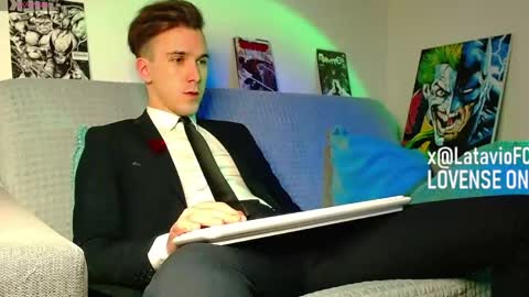 Snapshot of midnighter__ chatting on 05-19-26, 11:11 Alexey or just Alex online show from 05-19-26, 11:11