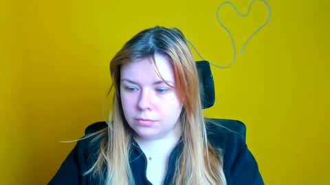 Mariana online show from 04-03-26, 05:16