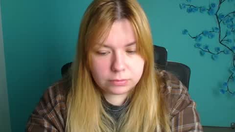 Snapshot of midnightmariana chatting on 05-15-26, 05:47 Mariana online show from 05-15-26, 05:47