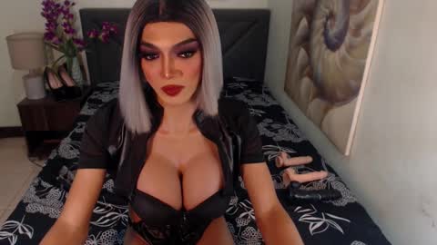 KATE online show from 12-28-24, 11:19