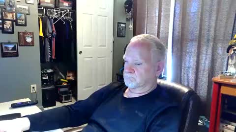midwestdad09 online show from 04-21-26, 09:28