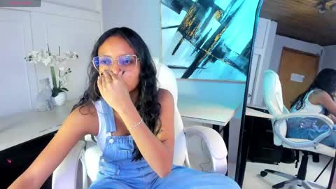 miel_ambar online show from 04-28-26, 03:39