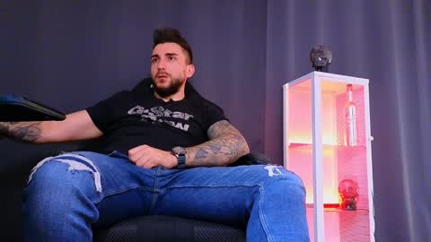 MightyAaron online show from 03-11-25, 07:48