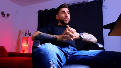 MightyAaron online show from 09-10-25, 03:50