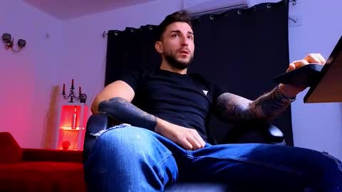 MightyAaron online show from 09-11-25, 04:01