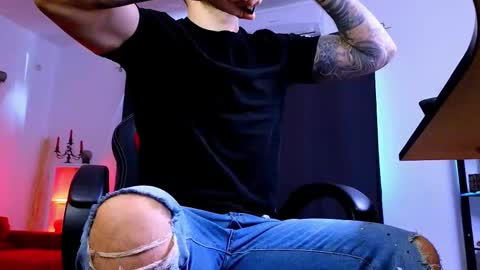 MightyAaron online show from 03-04-26, 06:19