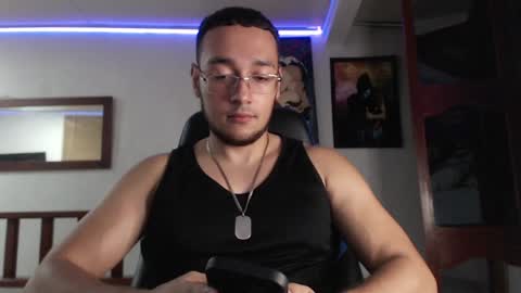 Snapshot of miguel0981 chatting on 01-16-25, 02:30 Strong Man online show from 01-16-25, 02:30