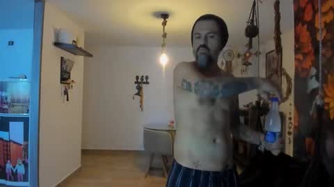 Snapshot of miguel_angeel_ chatting on 05-30-26, 02:25 Miguel Angel online show from 05-30-26, 02:25