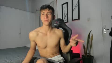 Miguel Hernandez online show from 02-07-25, 12:42