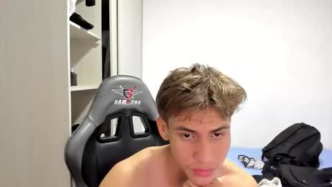 Miguel Hernandez online show from 11-01-25, 11:07