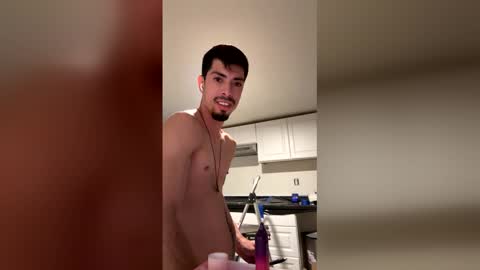 miguelord2428 online show from 05-19-26, 07:37