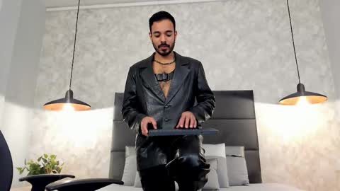 Snapshot of miguelsanfrancisco chatting on 10-25-25, 02:46 miguelsanfrancisco online show from 10-25-25, 02:46